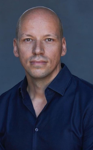 Dr. Gundbert Scherf