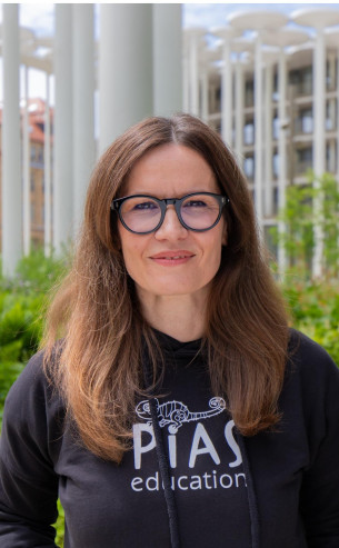 Dr․ Sabine Völkel