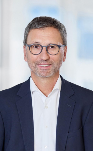 Dr. Sven Deglow