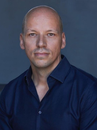 Dr. Gundbert Scherf