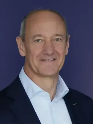 Dr․ Roland Busch