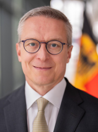 Dr. Karsten Wildberger